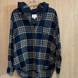 American Eagle Outfitters Navy and Tan Plaid Button Down Shirt